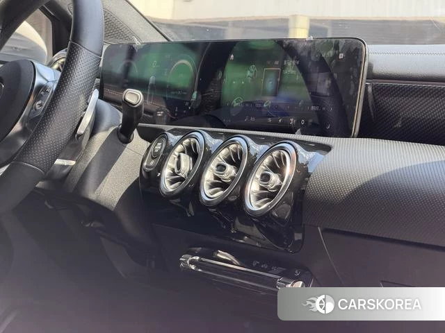 Mercedes-Benz A-Class 2021 Белый из Китая, фото 3