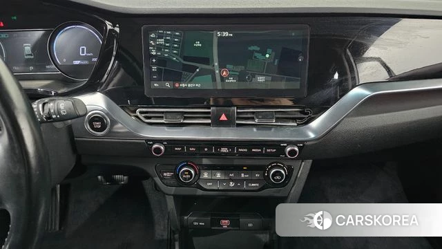 Kia Niro Plus 2022 Серебряный из Кореи, фото 3