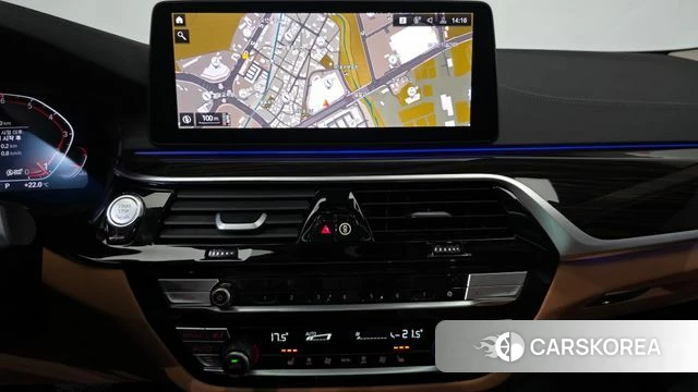 BMW 5 Series (G30) 2023 Черный из Кореи, фото 3
