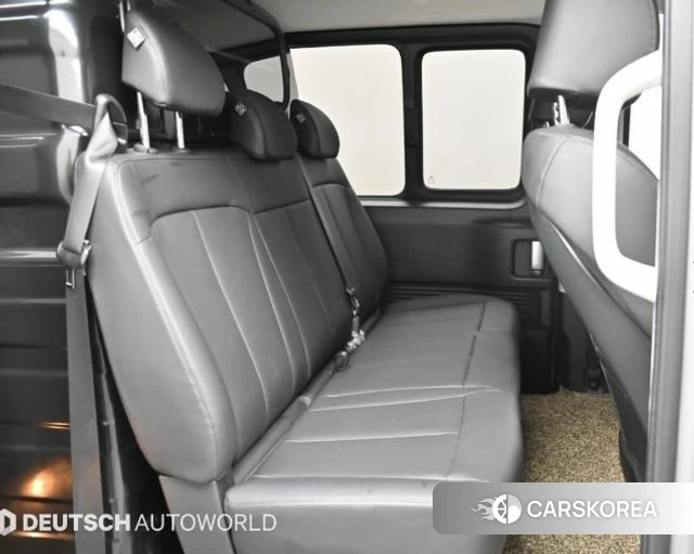 Hyundai Staria 2023 Серый из Кореи, фото 3