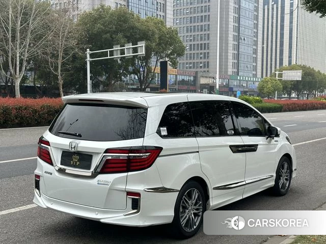 Honda Elysion 2021 Белый из Китая, фото 3