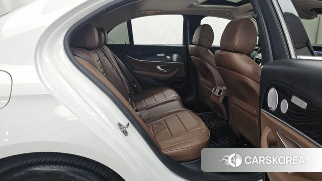 Mercedes-Benz E-Class W213 2019 Белый из Кореи, фото 3