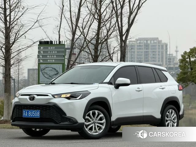 Toyota Frontlander 2023 Белый из Китая, фото 3