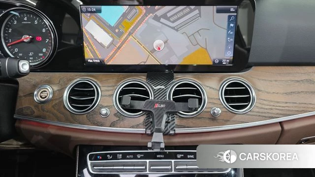 Mercedes-Benz E-Class W213 2018 Белый из Кореи, фото 3