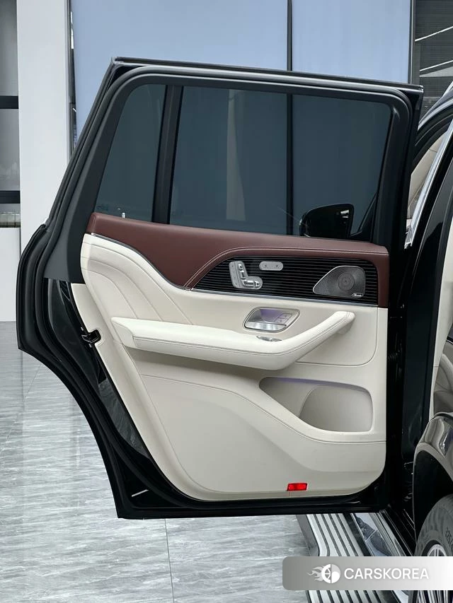 Mercedes-Benz Maybach GLS 2024 Черный из Китая, фото 3