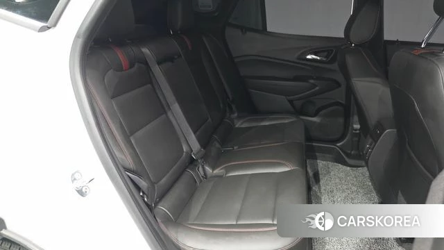 Chevrolet (GM Daewoo) Trax Crossover 2024 Белый из Кореи, фото 3