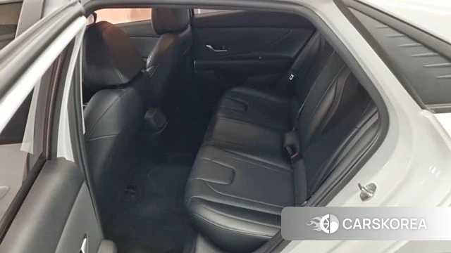 Hyundai Avante (CN7) 2022 Белый из Кореи, фото 3