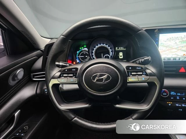Hyundai Avante Hybrid (CN7) 2023 Белый из Кореи, фото 3