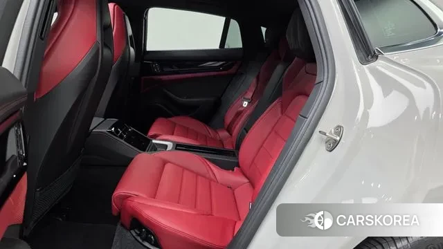 Porsche Panamera (972) 2024 Серебристо-серый из Кореи, фото 3