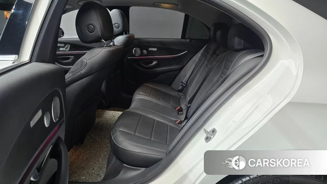 Mercedes-Benz E-Class W213 2019 Белый из Кореи, фото 3