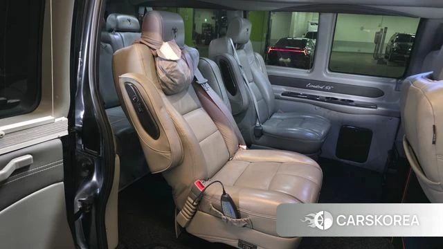 Chevrolet Express Van 2019 Черный из Кореи, фото 3