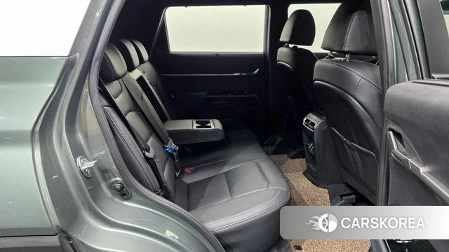 Ssangyong Torres 2023 Темно-зеленый из Кореи, фото 3