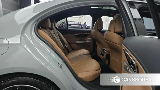 Mercedes-Benz E-Class W214 2024 Серый из Кореи, фото 3