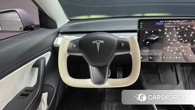 Tesla Model 3 2021 Черный из Кореи, фото 3