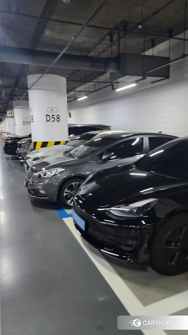 Tesla Model 3 2021 Черный из Кореи, фото 3