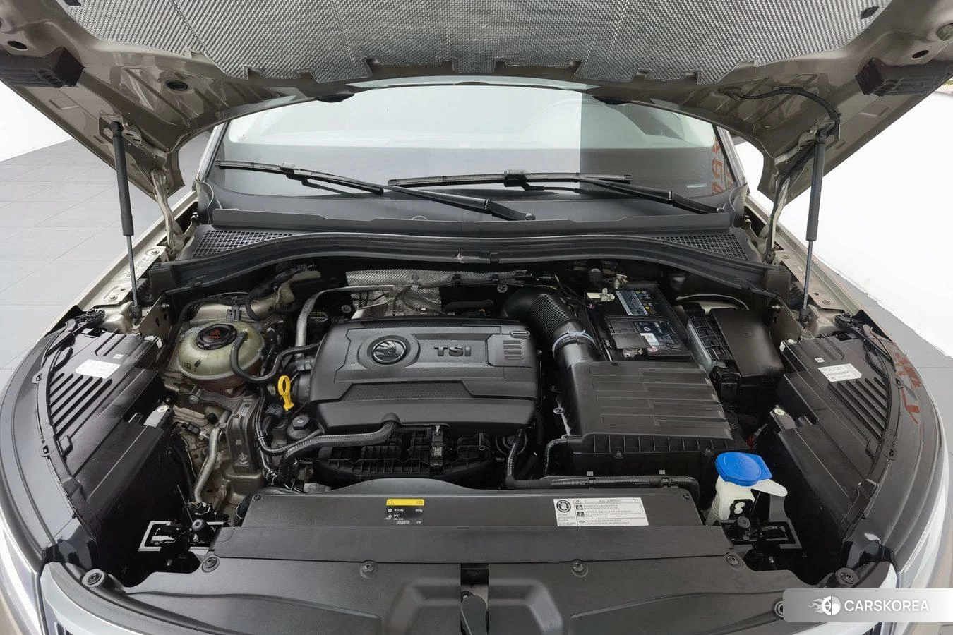 Skoda Kodiaq 2021 Желтый из Китая, фото 3