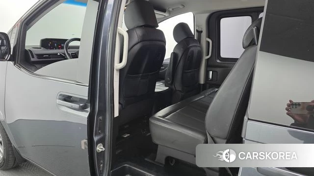 Hyundai Staria 2021 Серый из Кореи, фото 3