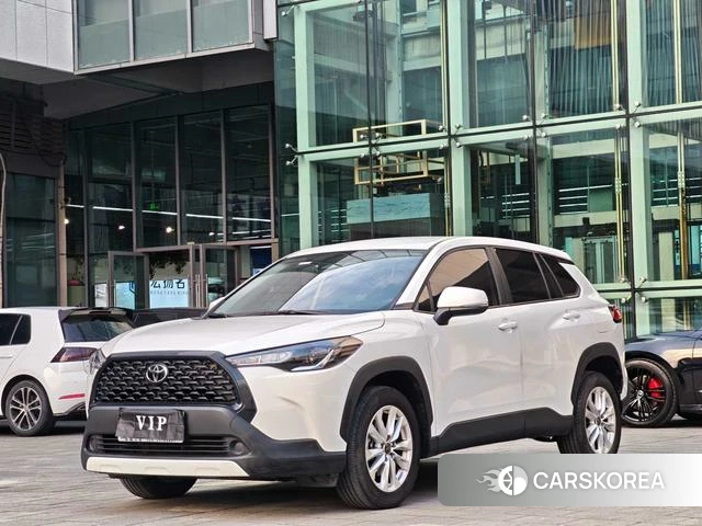 Toyota Corolla 2023 Белый из Китая, фото 3