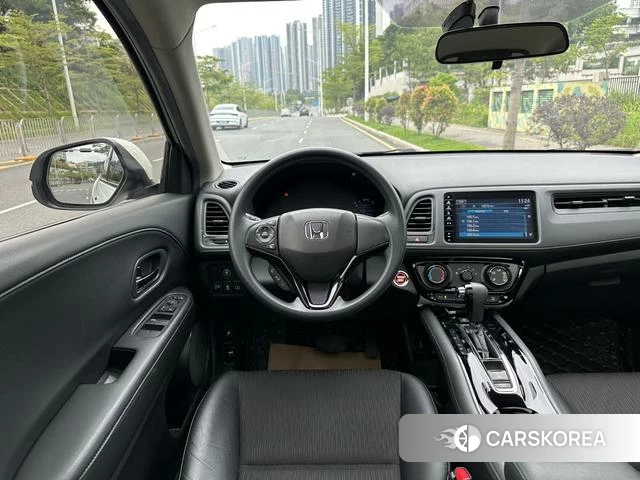 Honda Vezel 2021 Белый из Китая, фото 3