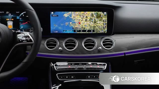 Mercedes-Benz E-Class W213 2023 Белый из Кореи, фото 3