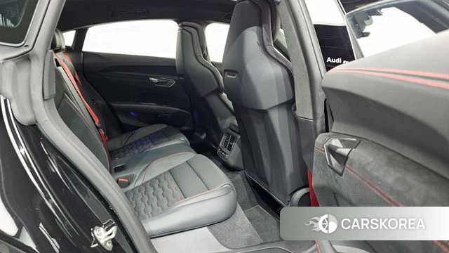 Audi RS e-Tron GT 2025 Черный из Кореи, фото 3