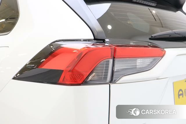 Toyota RAV4 2022 Белый из Китая, фото 3