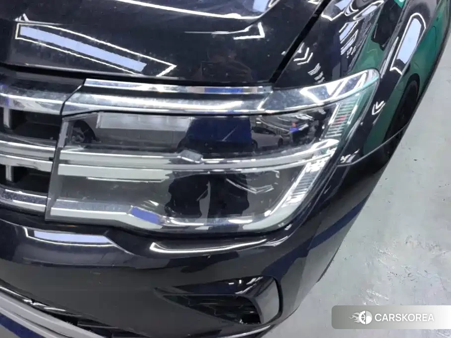 Volkswagen Touareg 2024 Черный из Китая, фото 3