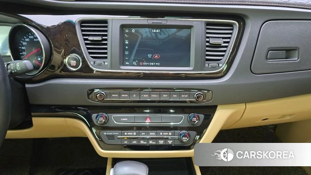 Kia The New Carnival 2018 Черный из Кореи, фото 3