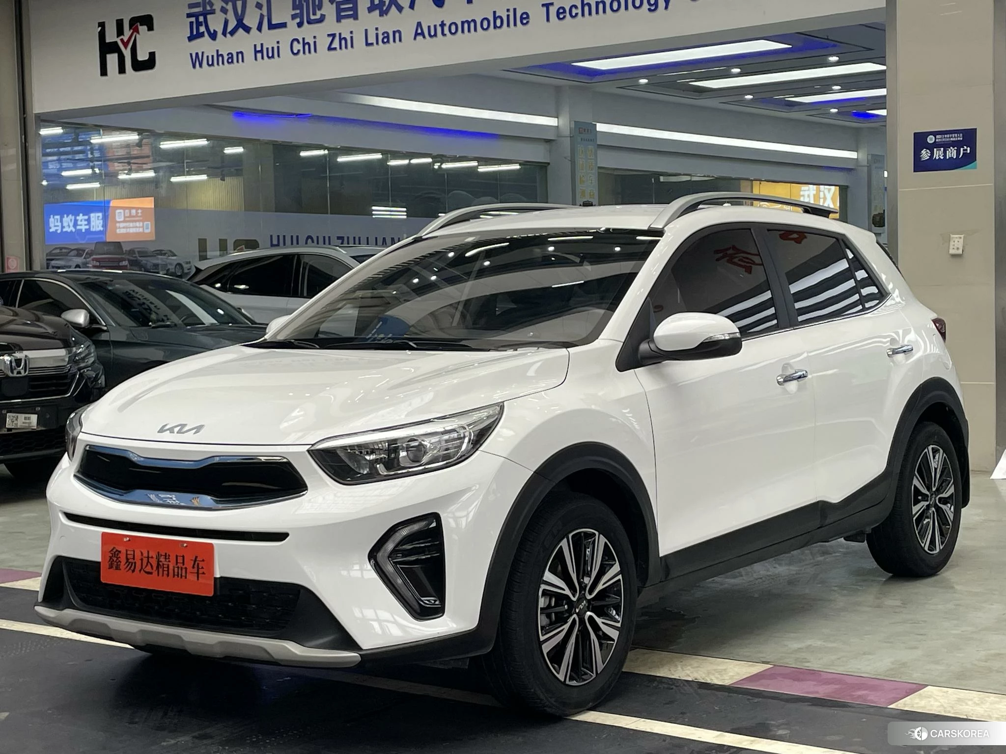 Kia KX1 2021 Белый из Китая, фото 3