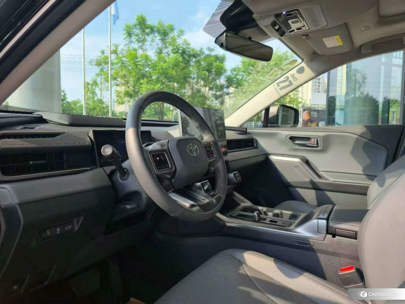 Toyota RAV4 2025 Черный из Китая, фото 3