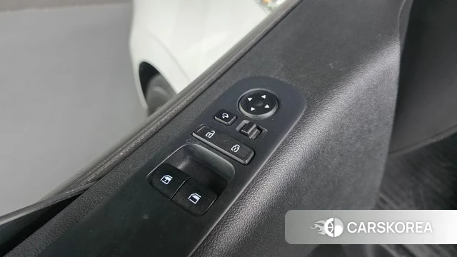 Hyundai Staria 2021 Белый из Кореи, фото 3