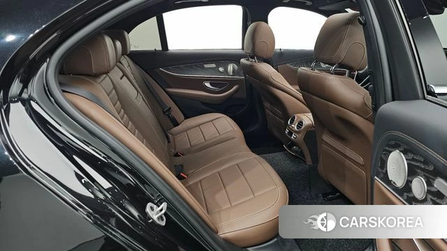 Mercedes-Benz E-Class W213 2022 Черный из Кореи, фото 3
