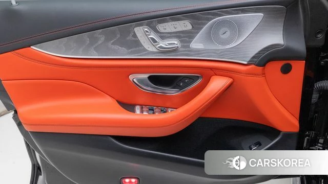 Mercedes-Benz AMG GT 2026 Черный из Кореи, фото 3