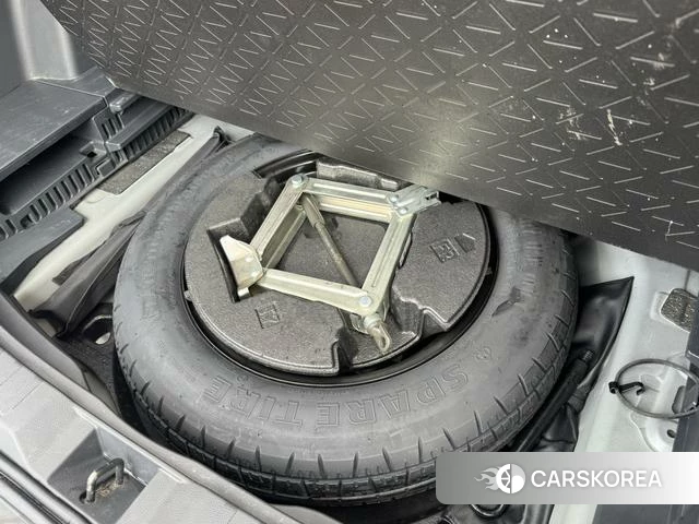 Toyota RAV4 2023 Черный из Китая, фото 3