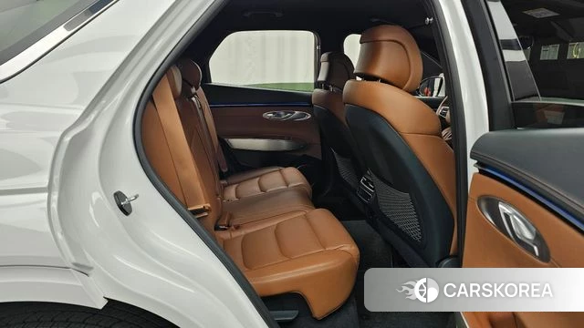 Genesis GV70 2025 Белый из Кореи, фото 3