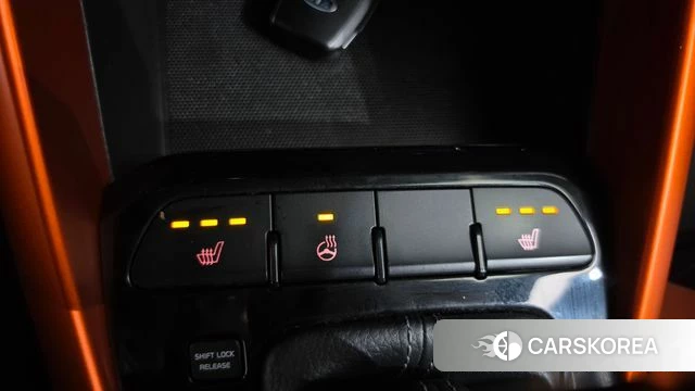 Kia Stonic 2018 Красный из Кореи, фото 3
