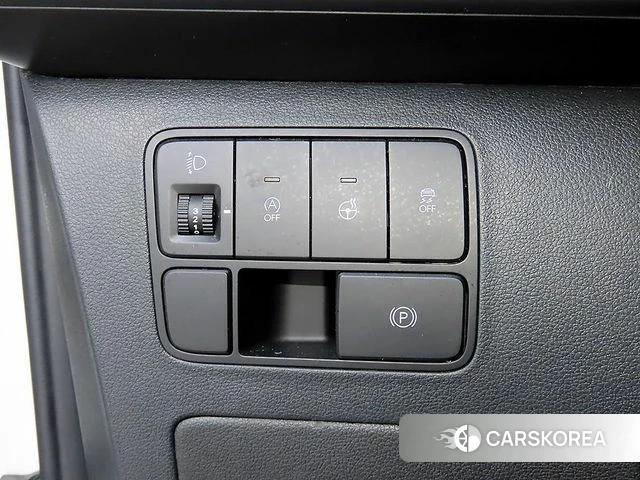 Hyundai Staria 2023 Белый из Кореи, фото 3
