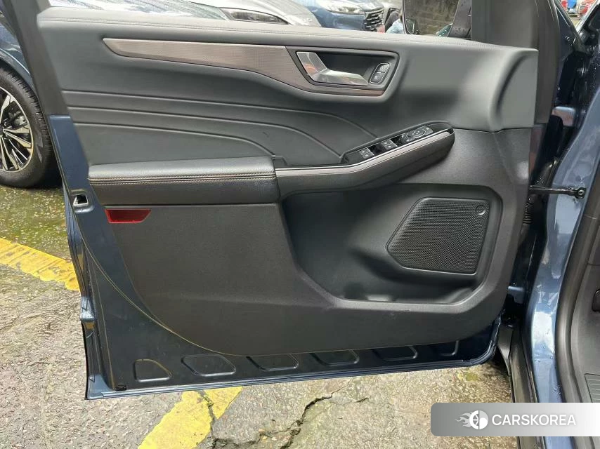 Ford Escape 2020 Синий из Китая, фото 3
