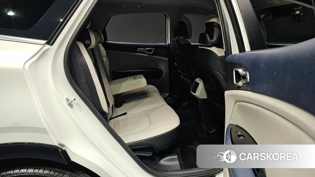 Kia Sportage 5th Generation 2022 Белый из Кореи, фото 3