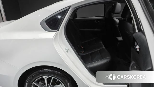 Kia The New K3 2nd generation 2022 Белый из Кореи, фото 3