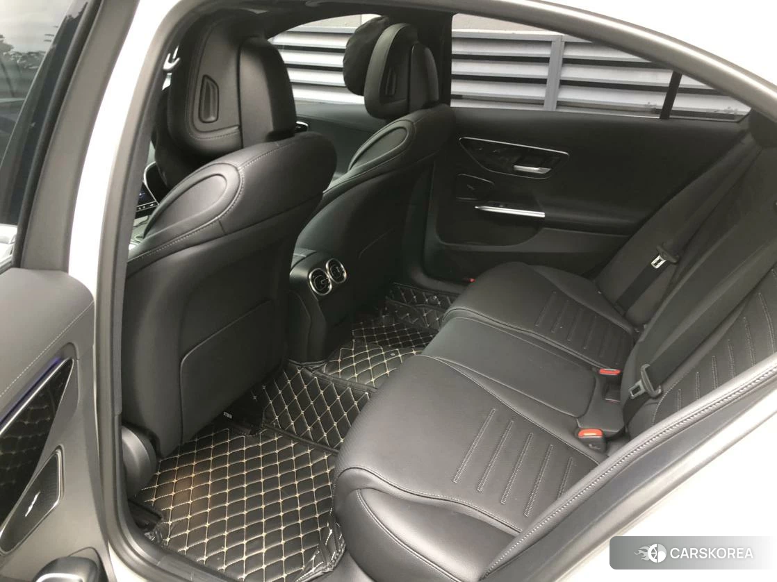 Mercedes-Benz C-class 2023 Белый из Китая, фото 3