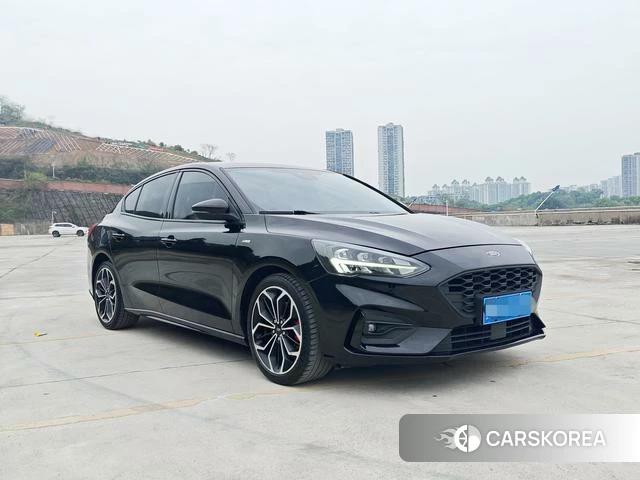 Ford Focus 2021 Черный из Китая, фото 3