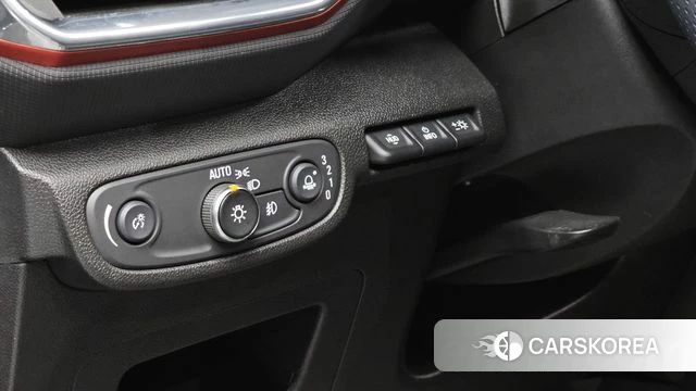 Chevrolet (GM Daewoo) Trailblazer 2021 Черный из Кореи, фото 3