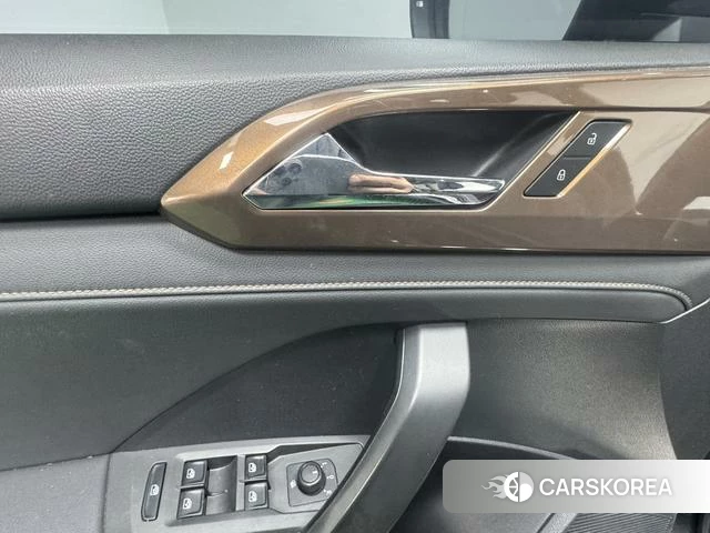 Volkswagen Tharu 2021 Темно-серый из Китая, фото 3