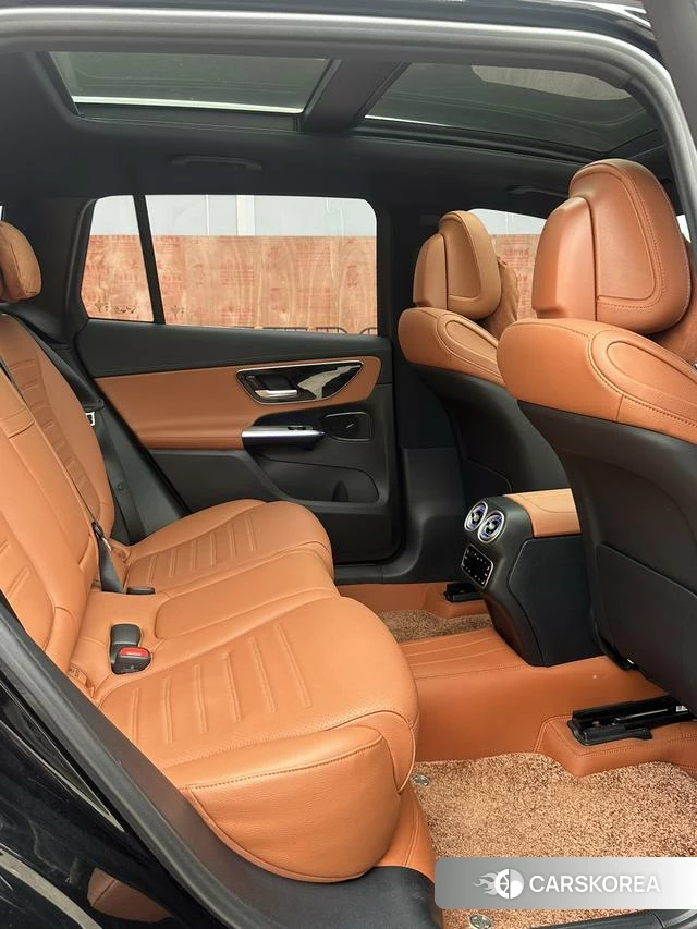 Mercedes-Benz GLC 2023 Черный из Китая, фото 3