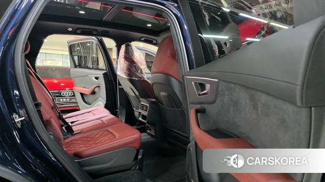 Audi SQ7 (4M) 2026 Синий из Кореи, фото 3