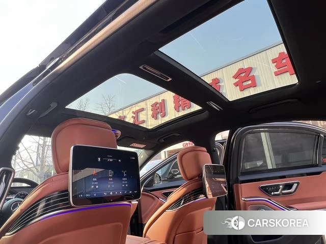 Mercedes-Benz S-Class 2024 Черный из Китая, фото 3
