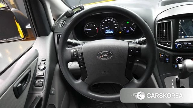 Hyundai The New Grand Starex 2018 Желтый из Кореи, фото 3
