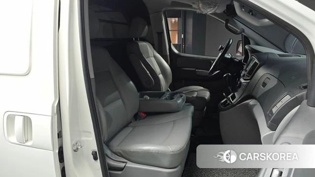 Hyundai The New Grand Starex 2019 Белый из Кореи, фото 3
