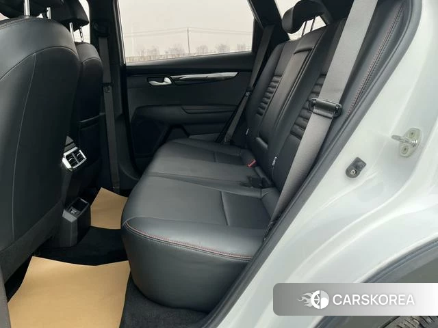 Kia Sportage 2023 Белый из Китая, фото 3